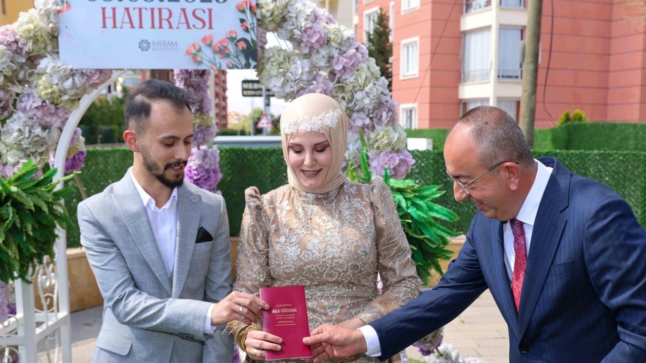 Konya 'da 42 çift '5.5.2025'te ‘Evet’ dedi