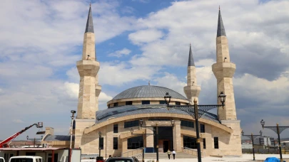 Aksaray'da Hasta Yakını Konuk Evi Ve Külliyesi Projesinde Cami İnşaatı Tamamlandı, Son Dokunuşlar Yapılıyor