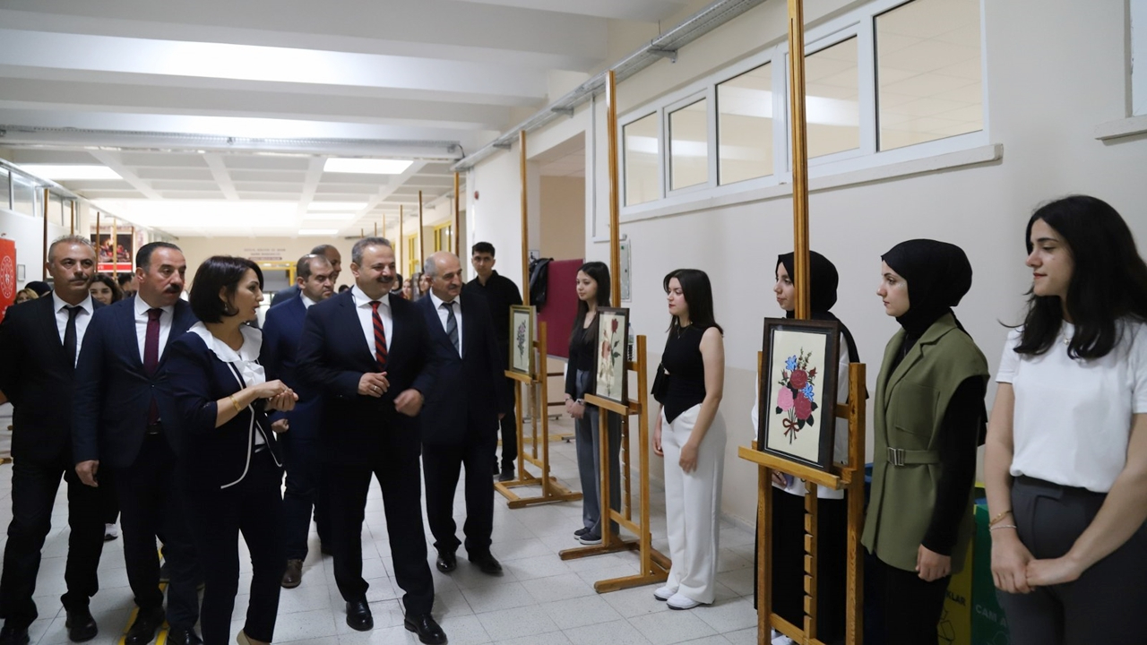 Aksaray Üniversitesi'nde Hemşirelik Haftası Kutlandı
