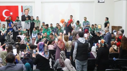 Aksaray Engelsiz Yaşam Merkezinde Özel Bireyler İçin Asker Kınası Programı Düzenlendi