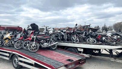 Eskil'de Kasksız ve Plakasız Motosikletlere Sıkı Denetim: Can Güvenliği Önceliğimiz