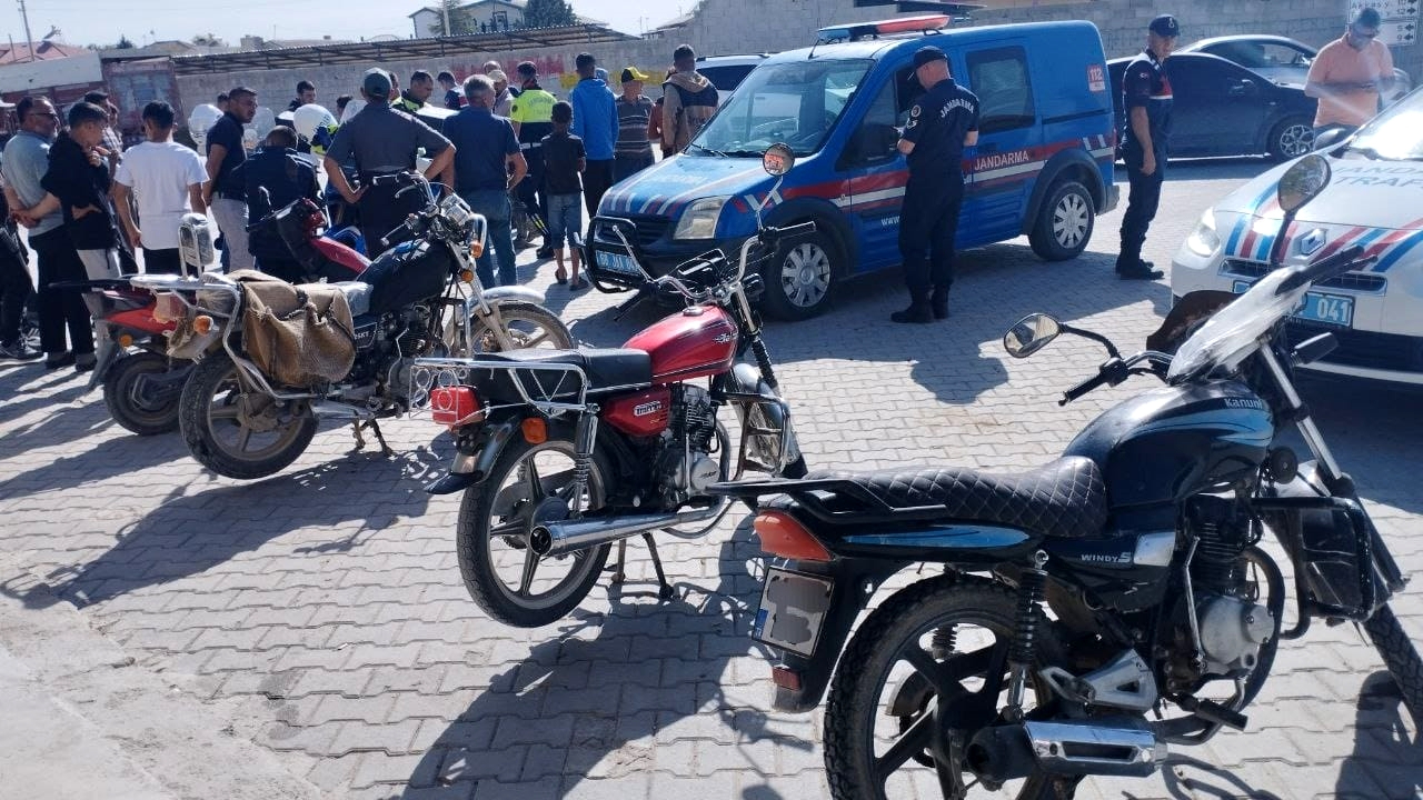 Eskil'de 24 Motosiklet sürücüsüne 220.504 Lira Para cezası kesildi