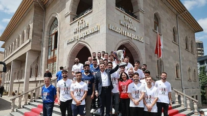 Suvermez Kapadokyaspor'dan, Belediye Başkanı Rasim Arı'ya Ziyaret