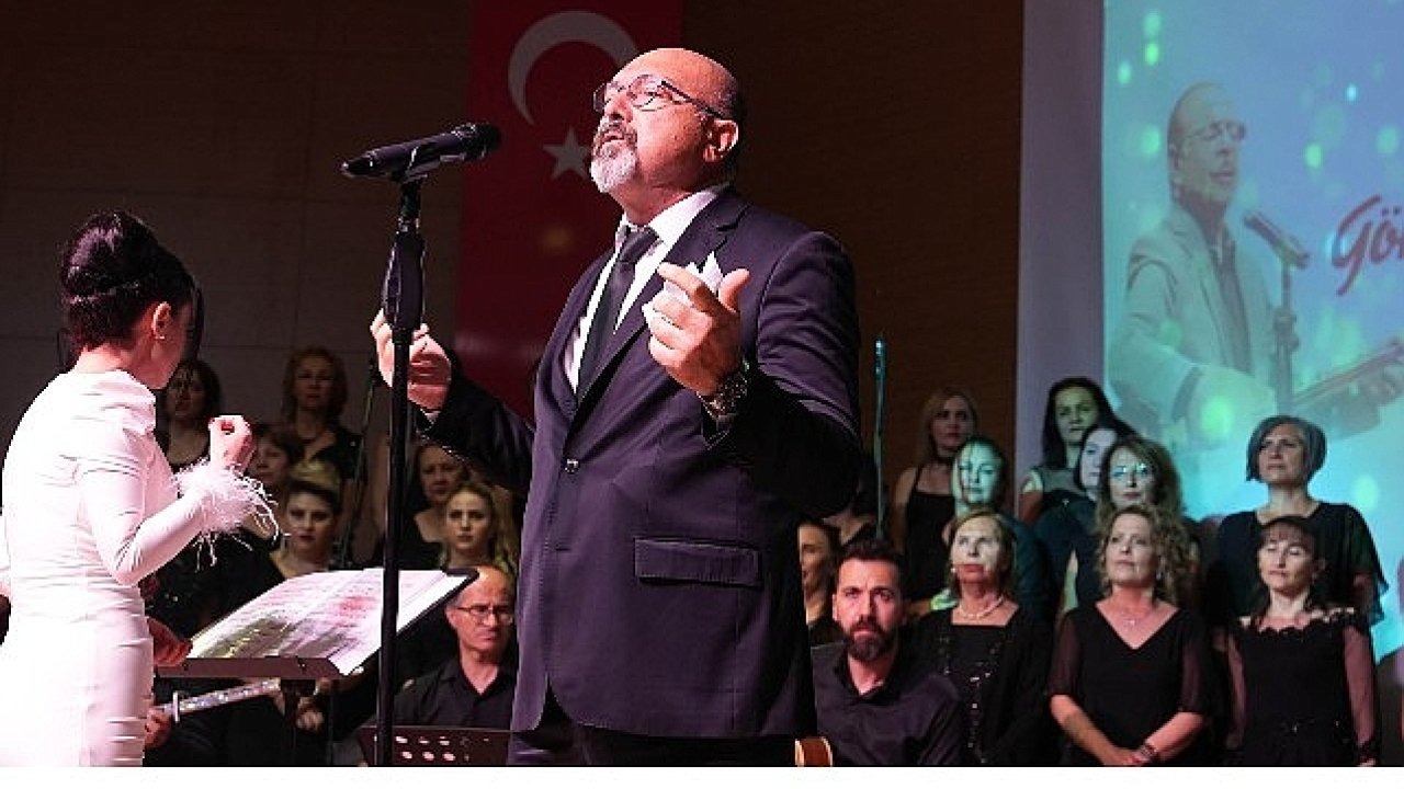 Neşet Ertaş Keçiören'de Türkülerle Anıldı