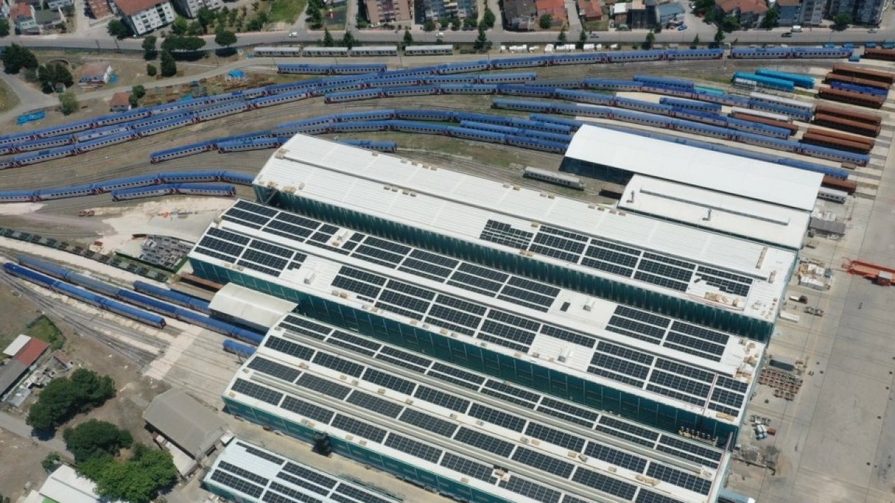 TÜRASAŞ'tan dev adım... Güneş enerjisiyle tren üretimi