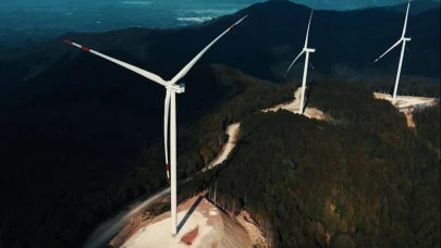 Türkiye yenilenebilir enerjide büyük adım attı... Rüzgar ve güneş yüzde 30’u aştı