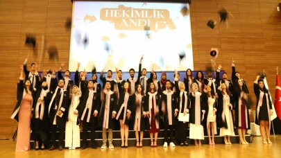 Aksaray Üniversitesi Tıp Fakültesi üçüncü  dönem mezunlarını uğurladı