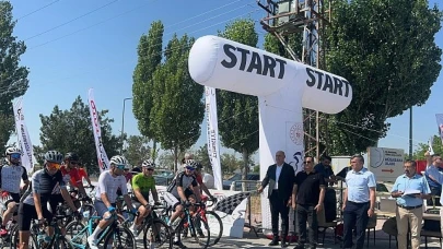 Konya'da düzenlenen Mustafa Ayyorkun Türkiye Yol Şampiyonası'nda Parabisiklet Startı Verildi