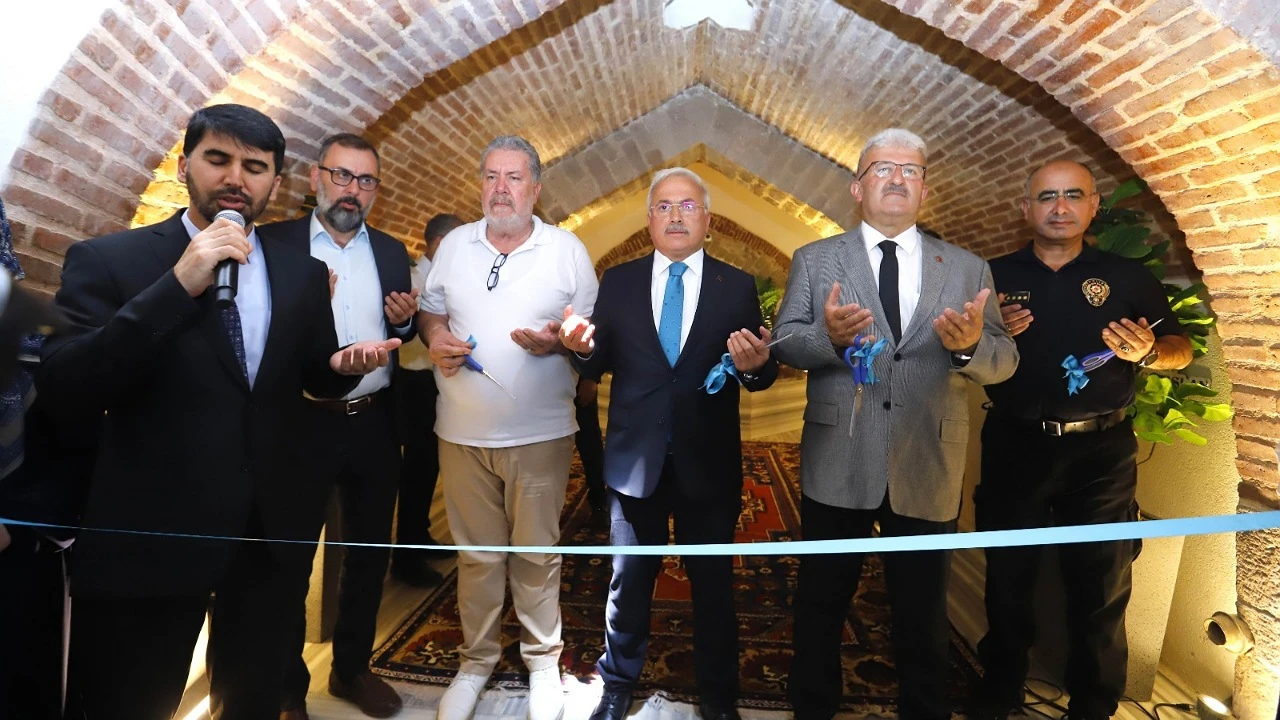 Aksaray 2. Kılıçarslan hamamı’nda Kutsal emanetler sergisi ziyarete açıldı