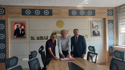 Aksaray'da Okul Bahçeleri Spor Alanına Dönüşüyor: Kapsamlı İş Birliği Protokolü İmzalandı