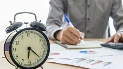 Kamuda 'Haftada 4 gün mesai' iddialarına yalanlama