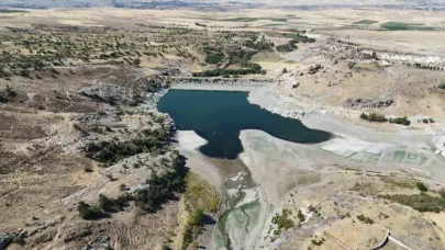 Aksaray Güzelyurt göletinde Su seviyesi yarıdan fazla düştü