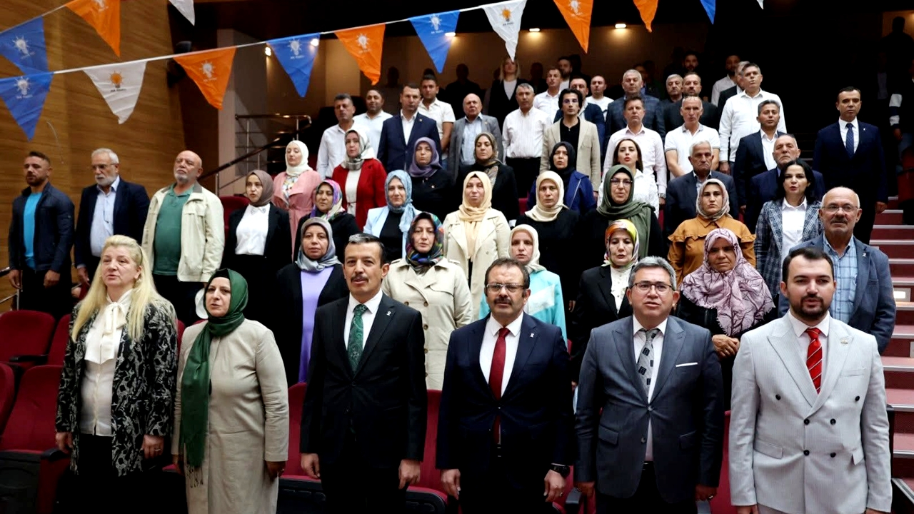 Ak Parti Genişletilmiş İl Danışma Meclisi Toplantısı Aksaray’da Gerçekleştirildi