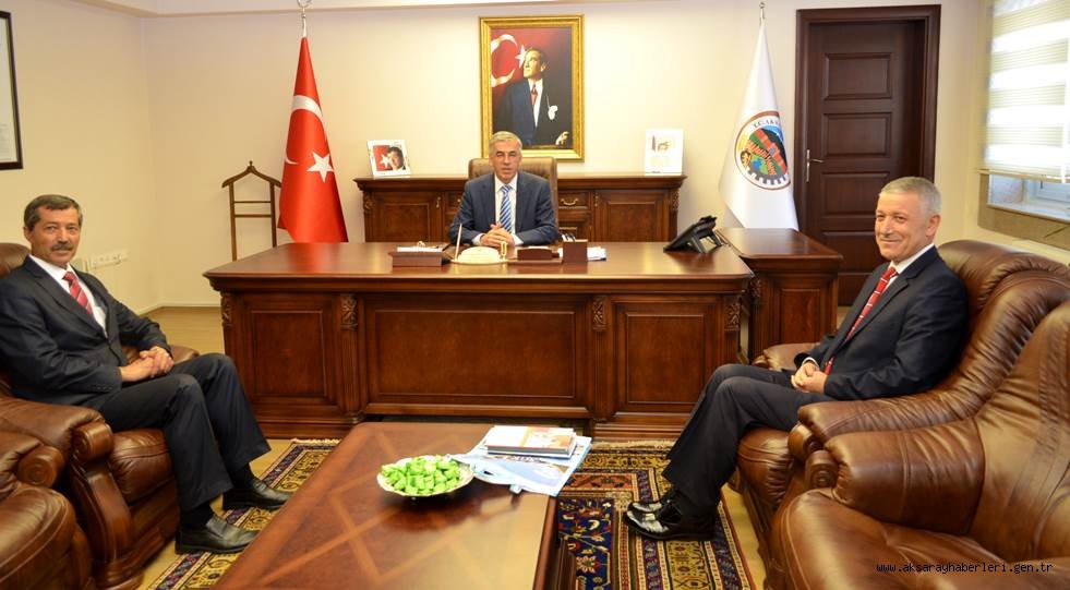 8.SOSYAL GÜVENLİK HAFTASI  MÜNASEBETİYLE SGK  İL MÜDÜRÜNDEN VALİ ATAKLI’ YA ZİYARET