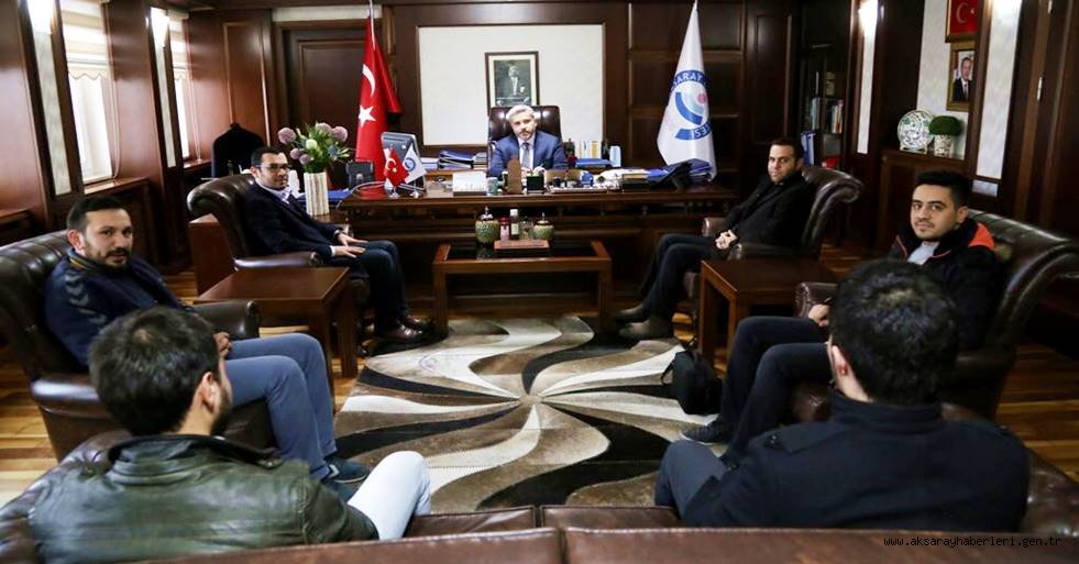 AK GENÇLİKTEN REKTÖR ŞAHİNE ZİYARET