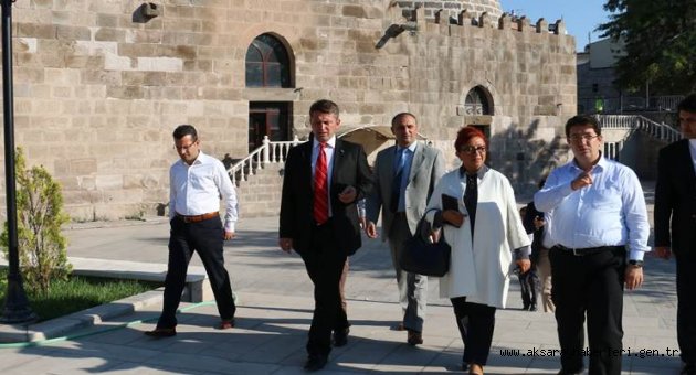 AK PARTİ MYK ÜYESİ SÖZEN AKSARAY’IN TARİHİ YERLERİNE HAYRAN KALDI