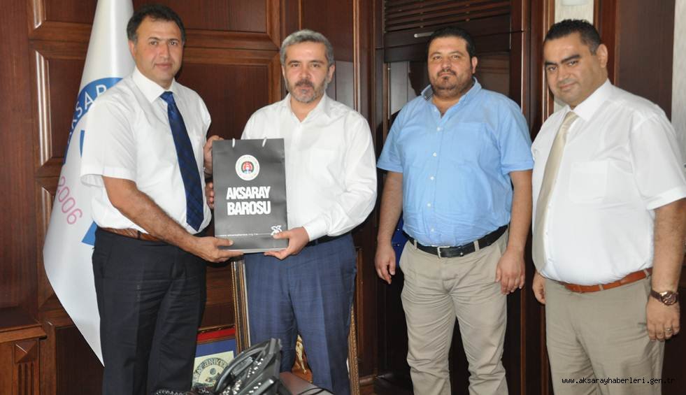 AKSARAY BAROSU ASÜ REKTÖRÜ ŞAHİN VE YARDIMCISI YILMAZ&#039;A HAYIRLI OLSUN ZİYARETİNDE BULUNDU