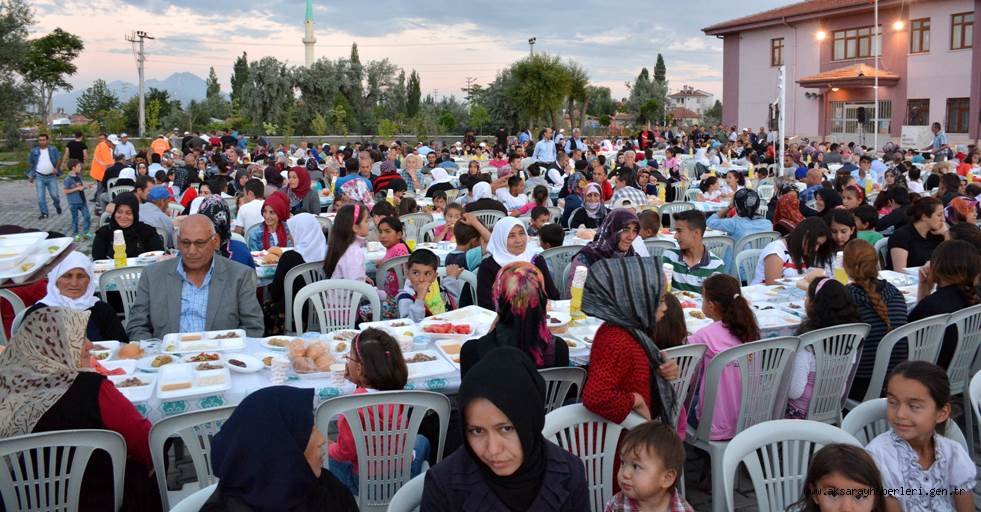 AKSARAY BELEDİYESİ'NİN GELENEKSEL MAHALLE İFTARLARI BAŞLADI