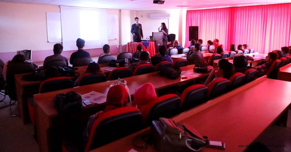 ARKEOLOJİ BÖLÜMÜ’NDEN KONFERANS: EGE’DE BRONZ ÇAĞI’NIN SONU