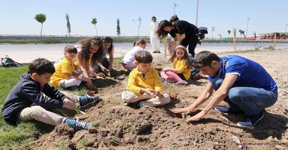 ASÜ ÇOCUK ORMANI İÇİN 200 FİDE TOPRAKLA BULUŞTURULDU