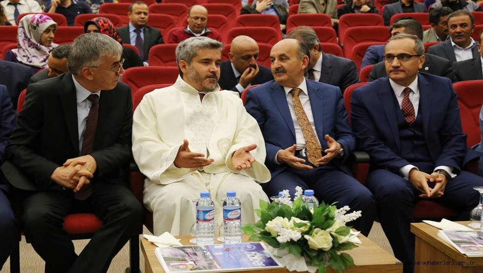 ASÜ’DE AKADEMİK YIL DÜZENLENEN TÖRENLE BAŞLADI