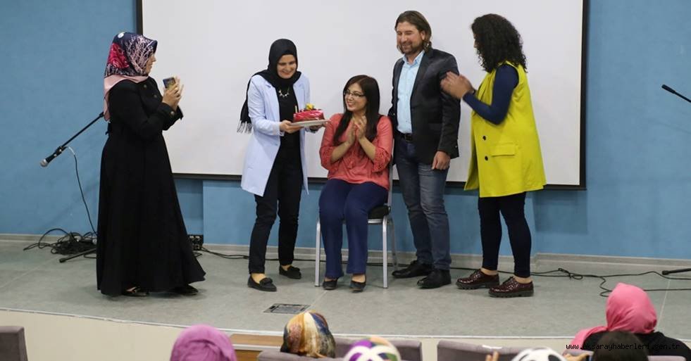 ASÜ’DE ANNELER GÜNÜ ETKİNLİĞİ