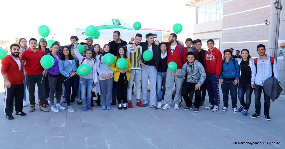 ASÜ’LÜ ÖĞRENCİLER YEŞİLAY’A DİKKAT ÇEKTİ
