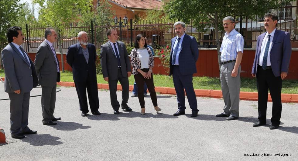 ASÜ REKTÖR'Ü ŞAHİN OKUL ZİYARETLERİNİ SÜRDÜRÜYOR