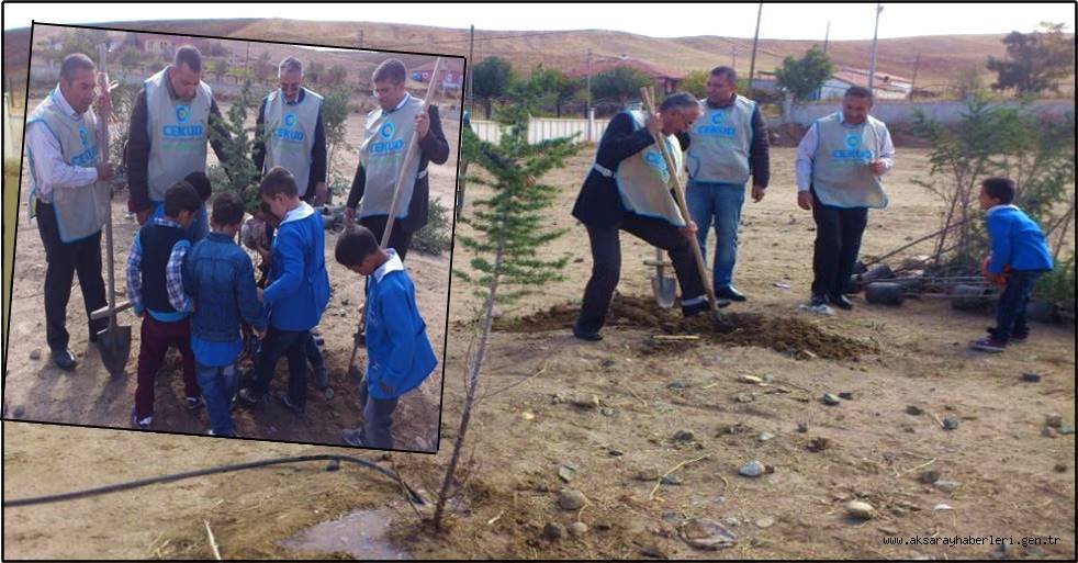 BAĞLIKAYA İLKOKULU'NDA ÖĞRENCİLER VE AKÇED FİDAN DİKİMİ YAPTI