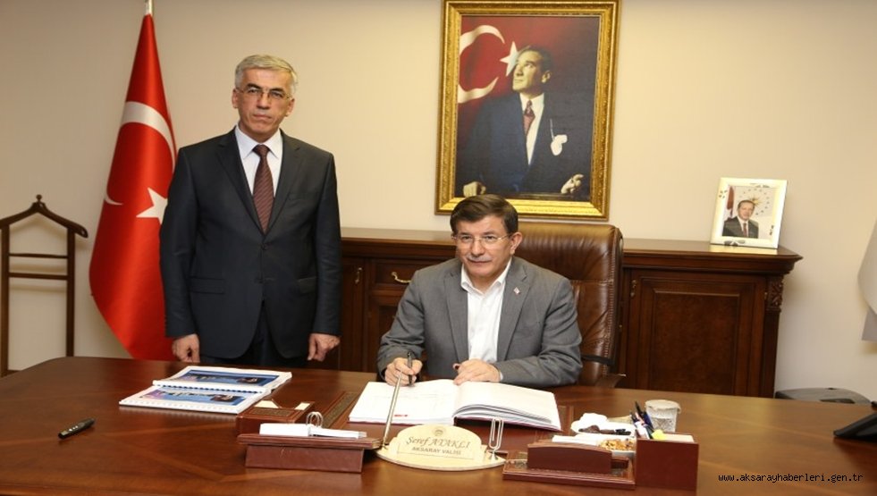 BAŞBAKAN AHMET DAVUTOĞLU AKSARAY VALİLİĞİNİ ZİYARET ETTİ