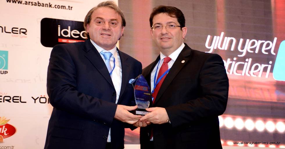 BAŞKAN HALUK ŞAHİN YAZGI’YA “YILIN YEREL YÖNETİCİSİ” ÖDÜLÜ