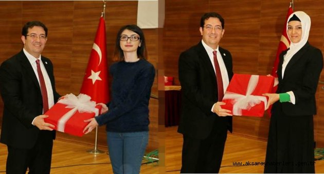 BAŞKAN YAZGI, AKSARAY ÜNİVERSİTESİ’Nİ DERECE İLE KAZANAN ÖĞRENCİLERE ÖDÜLLERİNİ TAKDİM ETTİ