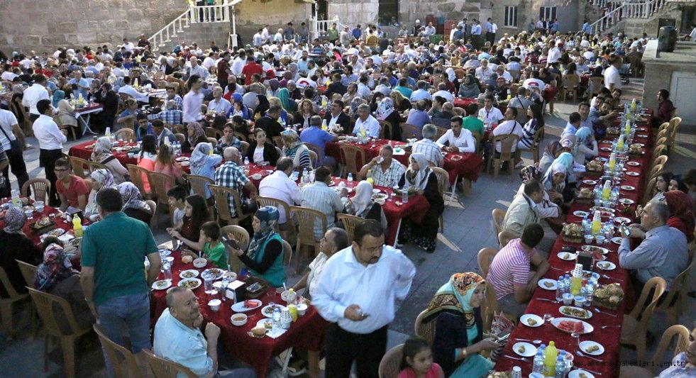 BAŞKAN YAZGI AVRUPA'DAKİ GURBETÇİ HEMŞERİLERİMİZLE BULUŞUYOR
