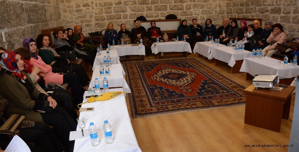 BAŞKAN YAZGI’NIN EŞİ HASİBE YAZGI, MECLİS ÜYELERİNİN EŞLERİYLE ZİNCİRİYE MEDRESESİNDE BULUŞTU