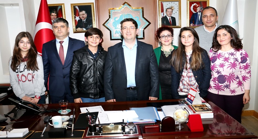 BAŞKAN YAZGI, ÖĞRENCİLERE RÖPORTAJ VERDİ