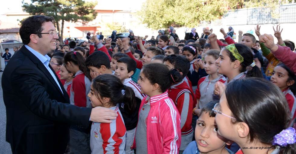 BAŞKANDAN ÖĞRENCİLERE ANLAMLI ZİYARET