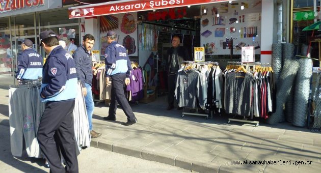BELEDİYE KALDIRIM İŞGALİNE SON VERME ÇALIŞMASINI TİTİZLİKLE SÜRDÜRÜYOR