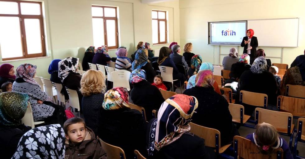DEĞERLER EĞİTİMİ PANELİ DEVAM EDİYOR