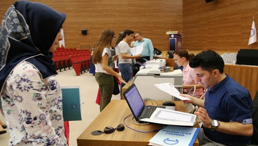 ELEKTRONİK KAYIT ÖĞRENCİLERİN İŞLERİNİ KOLAYLAŞTIRDI