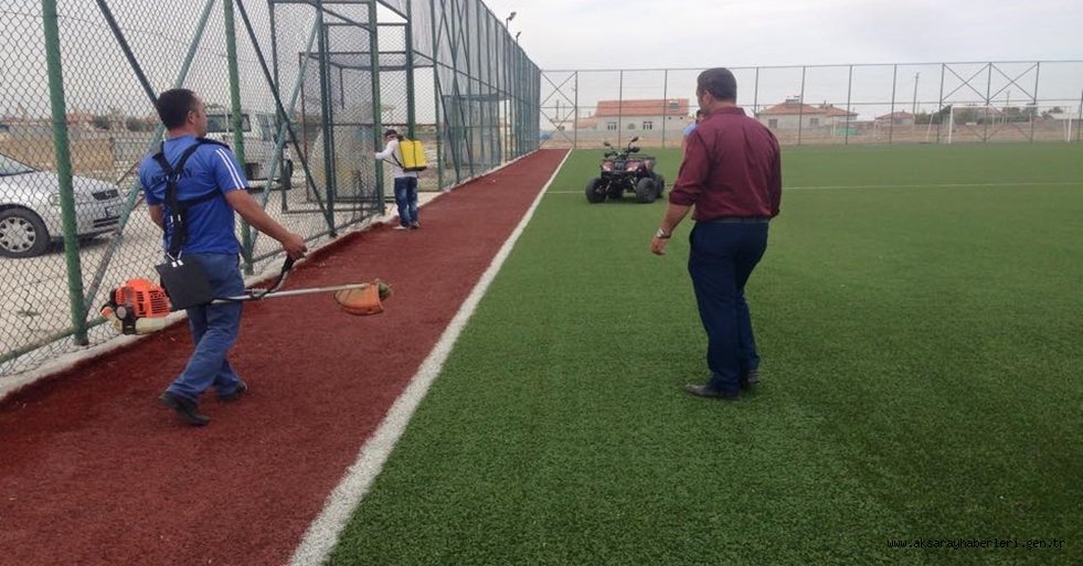 ESKİL'DE SENTETİK SAHA BAKIMI YAPILDI