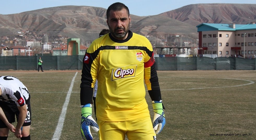 HEM KURTARIYOR HEM GOL ATIYOR