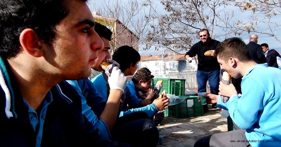 HER ŞEY ÖĞRENCİLERİN BAŞARISI İÇİN