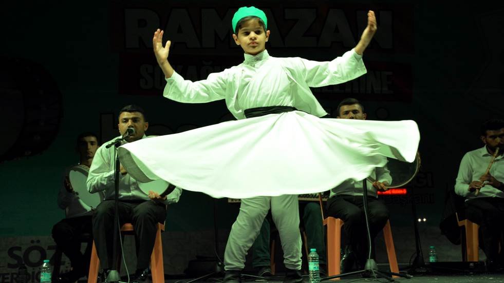 MİNİK SEMAZENLER AKSARAY RAMAZAN SOKAĞINDA