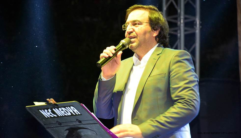 MUSTAFA DEMİRCİ KONSERİ DUYGULANDIRDI