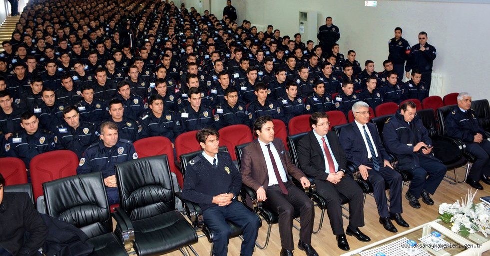 POLİS OKULU ÖĞRENCİLERİNE YEREL YÖNETİMLERİ ANLATTI