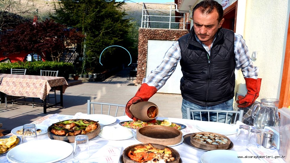TESTİ KEBABI YEMEK İÇİN AKSARAY’A GELİYORLAR..