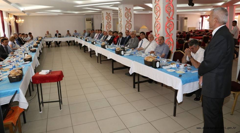 VALİ ATAKLI: ‘BİZ TOPLUMUMUZUN HİZMETKARIYIZ’