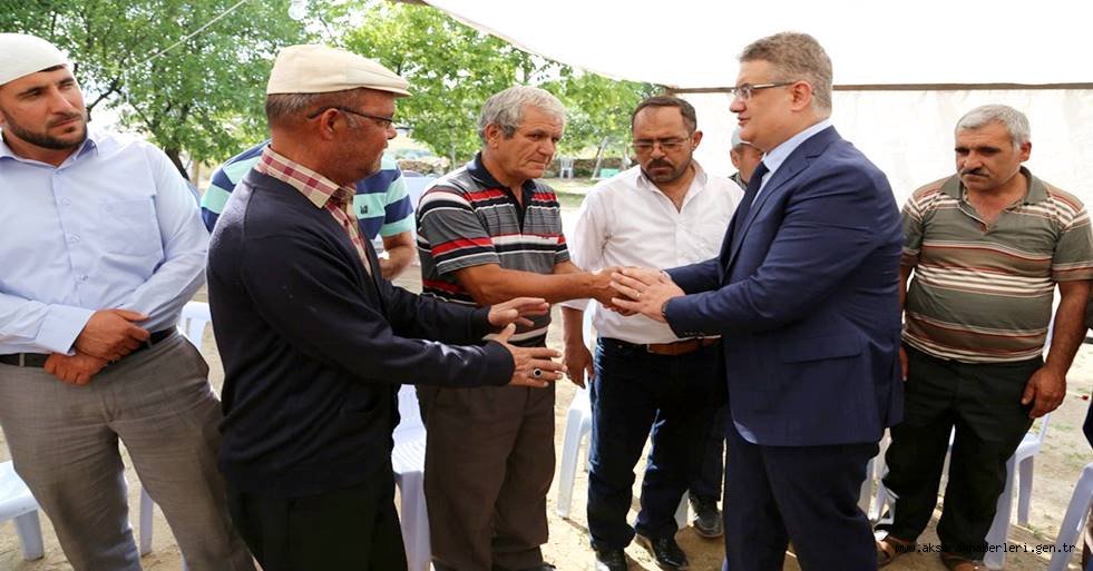 VALİ AYKUT PEKMEZ AKSARAY’DA İLK ZİYARETİNİ ŞEHİT AİLESİNE YAPTI