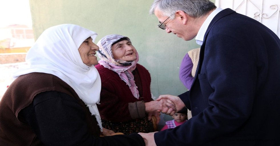 VALİ ŞEREF ATAKLI: "KADINLARIN FEDAKÂRLIĞI HER TÜRLÜ ÖVGÜNÜN ÜZERİNDEDİR"