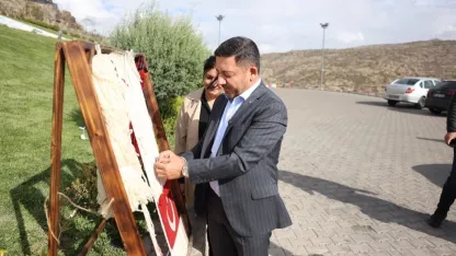 “İlmek İlmek Türkiye” projesinde son ilmek Başkan Arı'dan